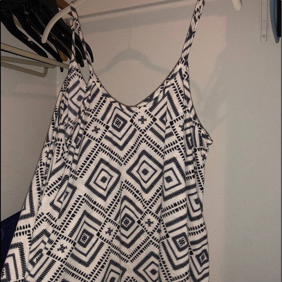 Tank - Picture 3 of 3